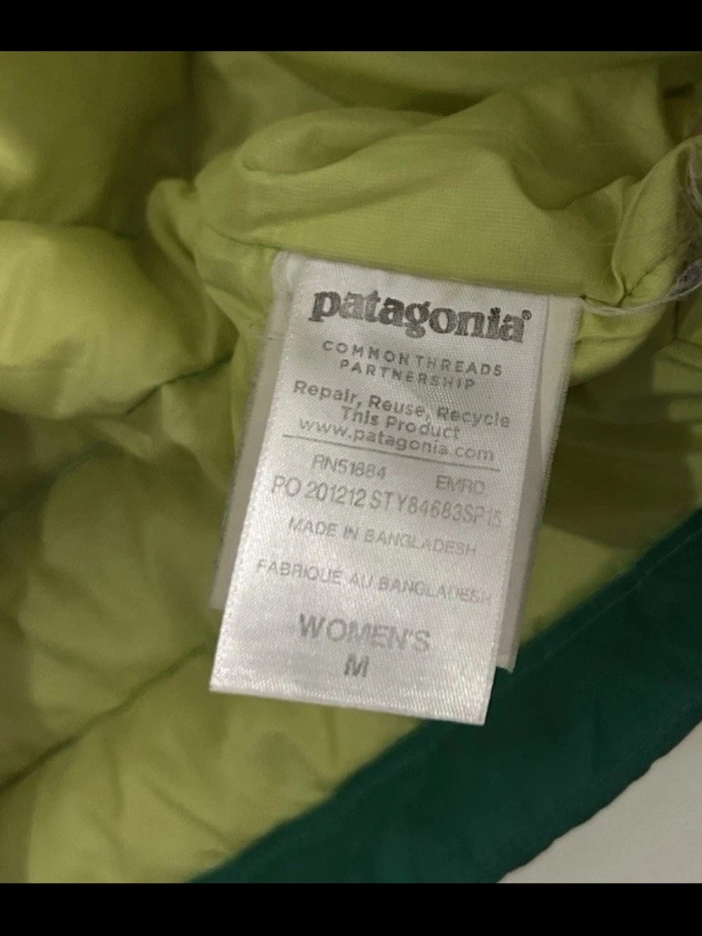 Patagonia Women’s Medium Goose Down Full Zip Puffer Sweater Jacket Emerald Green - Picture 10 of 12